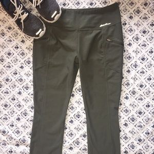 Women’s Eddie Bauer work out pants